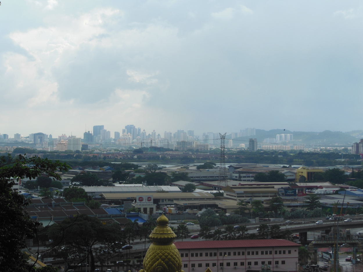 2013-11-03 Kuala Lumpur (Beim Tempel) 